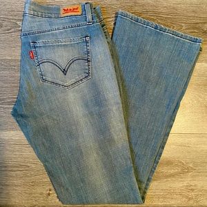 Levi's 524 Too Superlow, Size 9